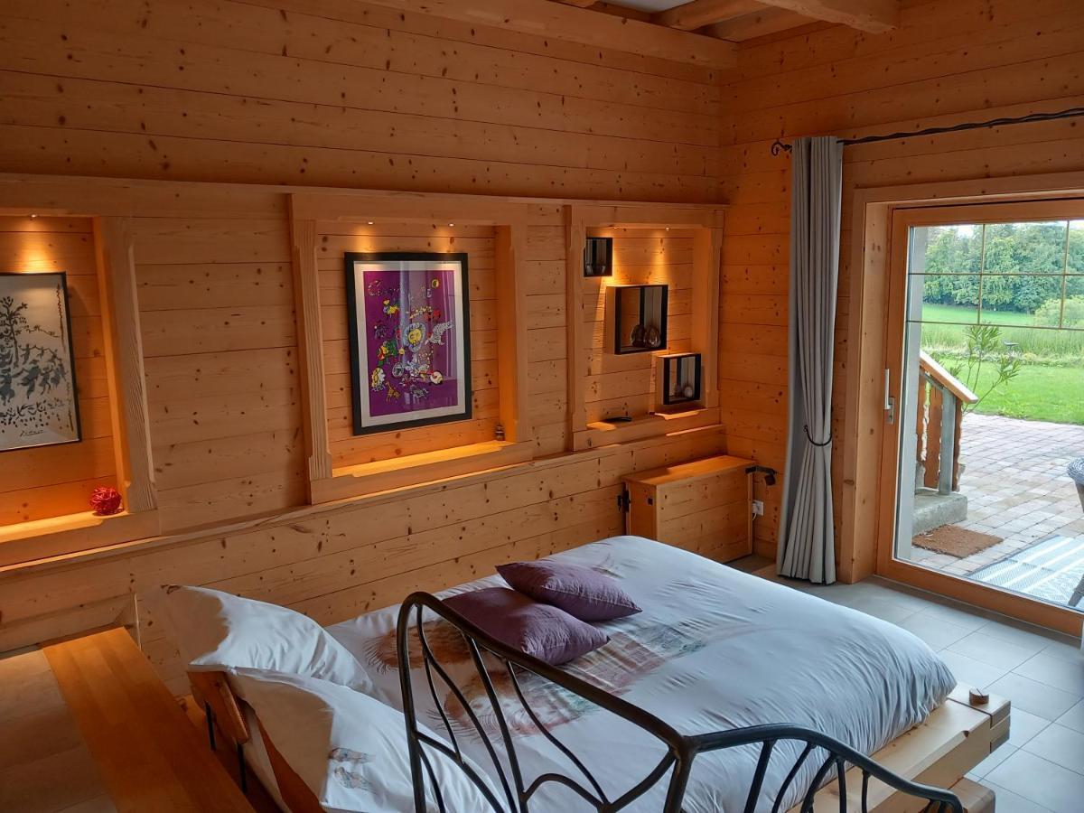 Les Abeilles Bed and Breakfast Romont Eksteriør billede