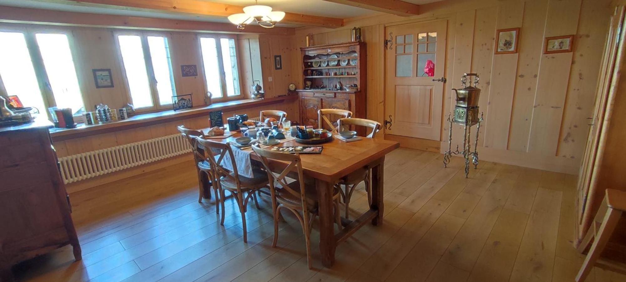 Les Abeilles Bed and Breakfast Romont Eksteriør billede